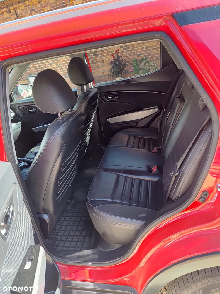 SsangYong/KGM Tivoli - 24