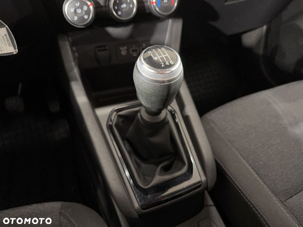 Renault Clio - 22