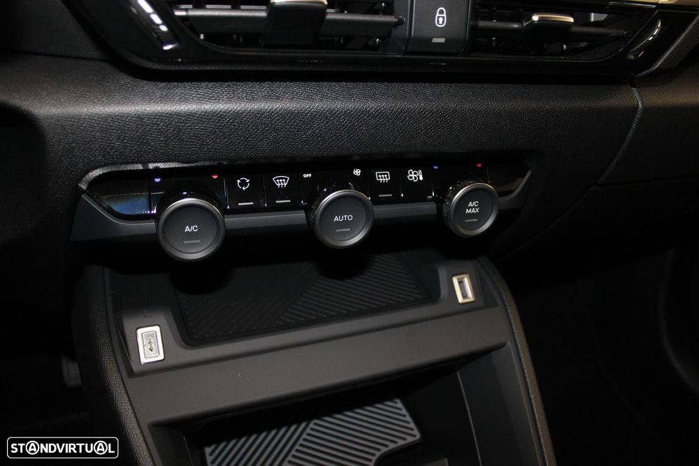 Citroën e-C4 X 50 kWh Feel Pack - 19
