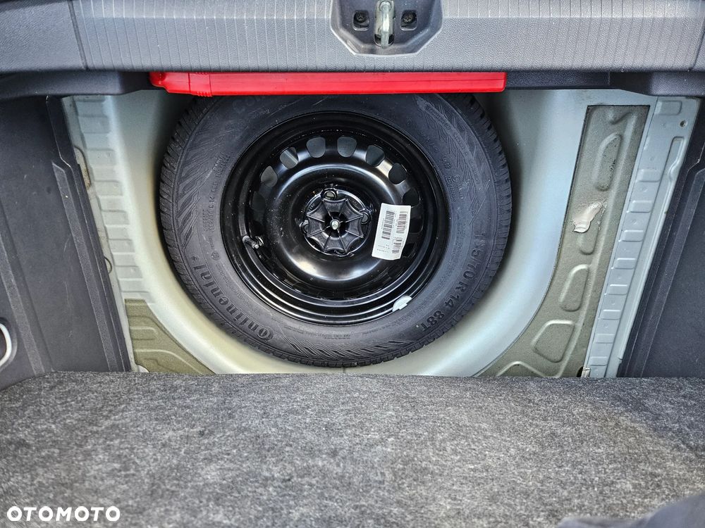 Opel Corsa 1.2 16V Essentia - 23