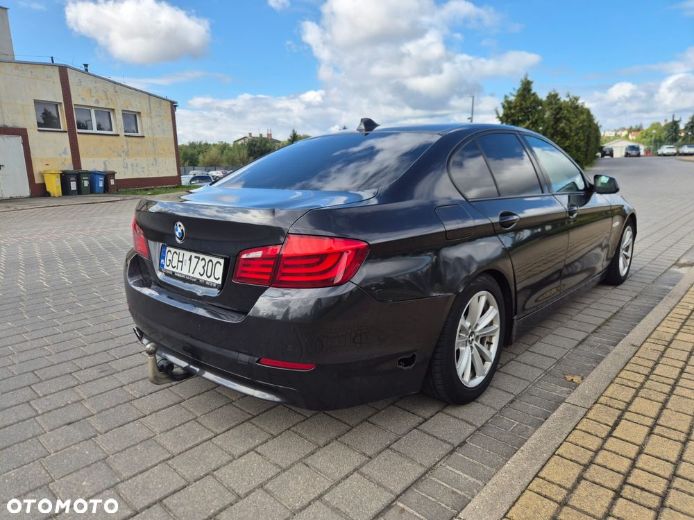 BMW Seria 5 525d - 6