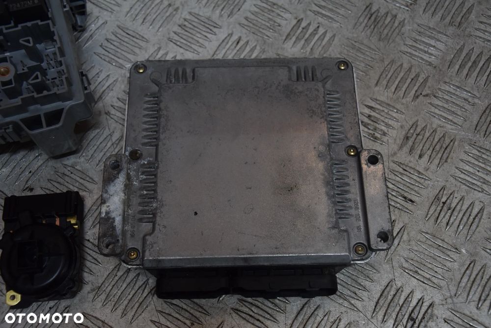 JEEP CHEROKEE KJ 2.5 CRD KOMPUTER KLUCZYK MODUŁ ZESTAW KPL. - 12
