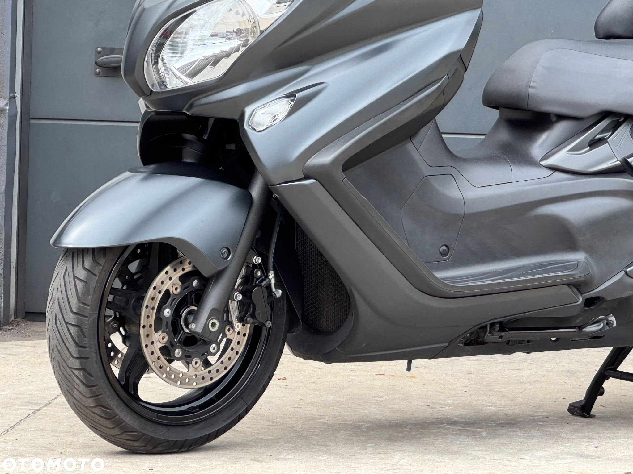 Suzuki Burgman - 24