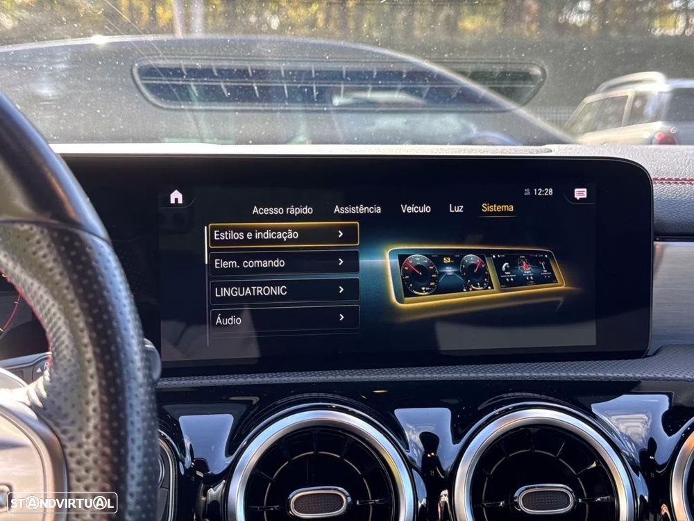 Mercedes-Benz CLA 180 d Shooting Brake AMG Line Aut. - 30