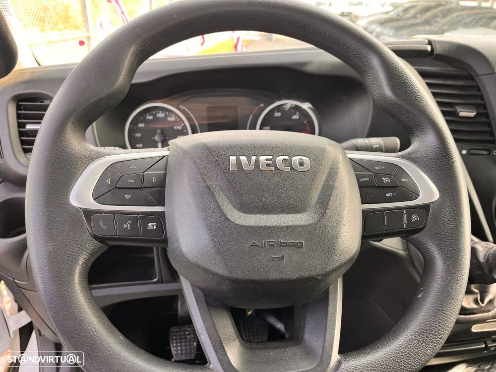 Iveco DAILY 3.0 CAB/DUPLA  7lug. - 11