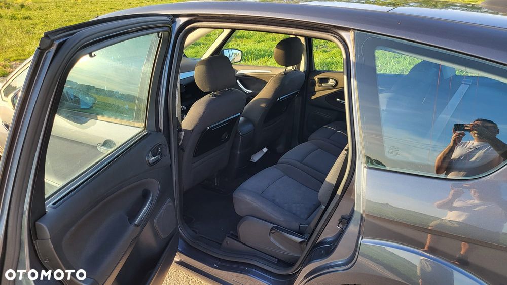 Ford S-Max 2.0 Titanium - 16