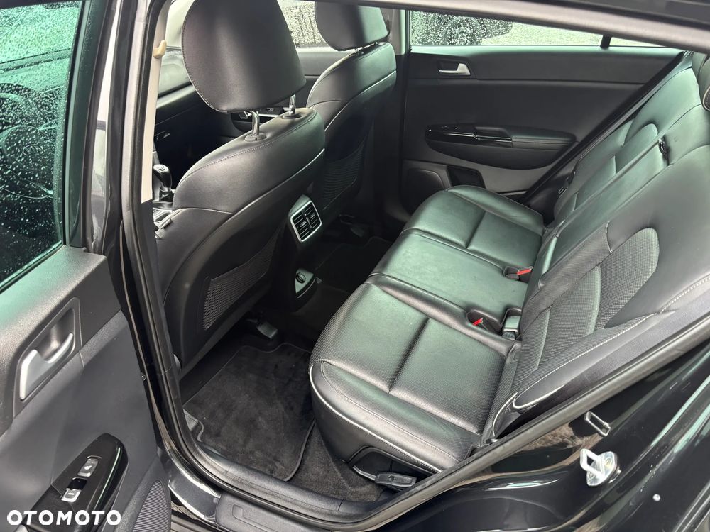 Kia Sportage 1.6 GDI 2WD Dream-Team Edition - 29