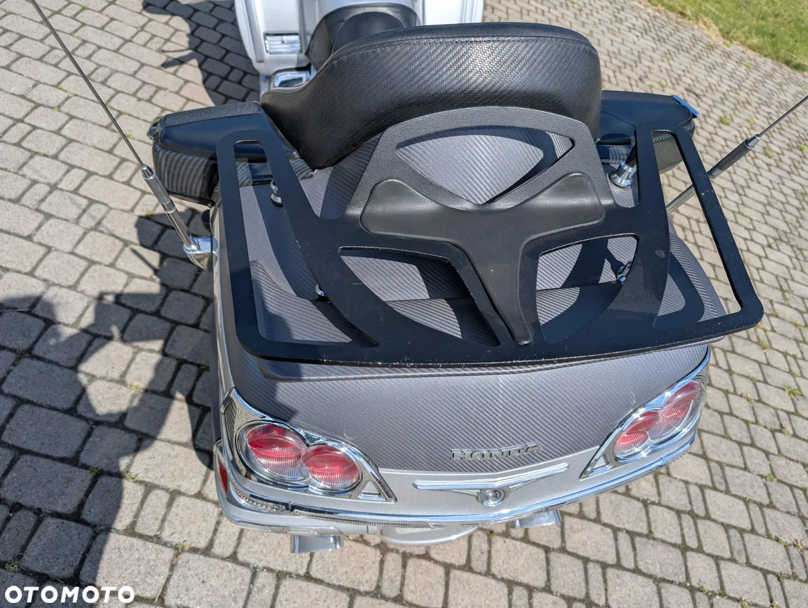 Honda GL - 16