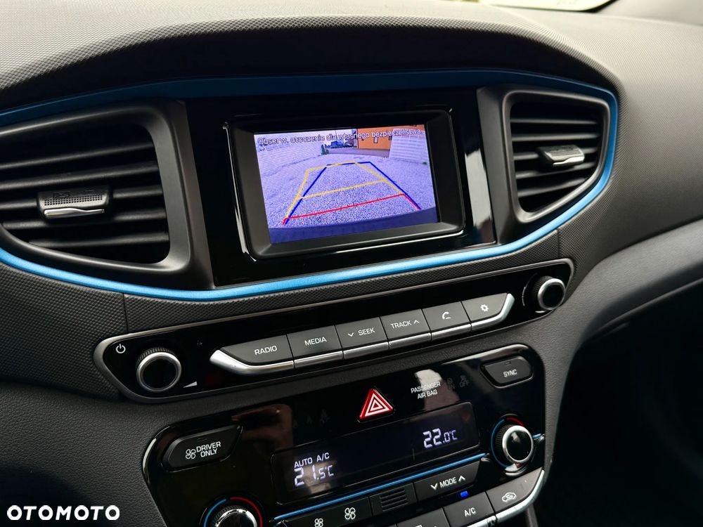 Hyundai IONIQ Hybrid Premium - 11
