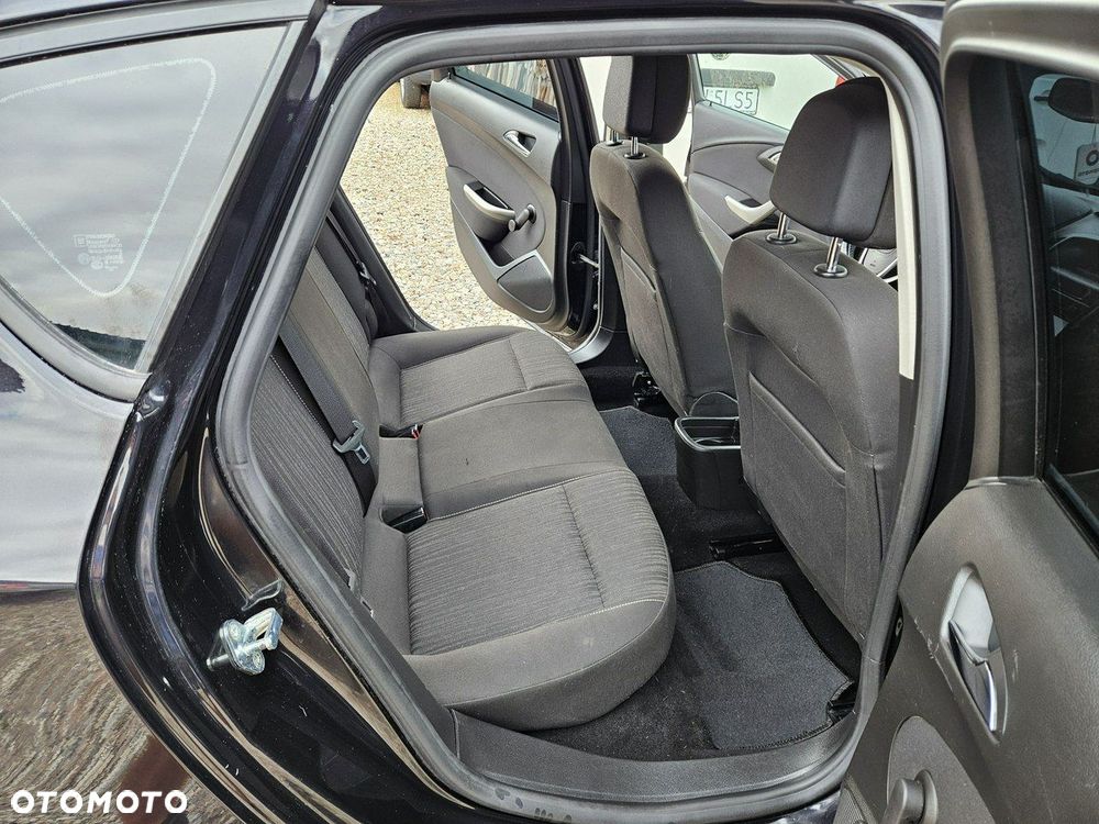 Opel Astra - 11
