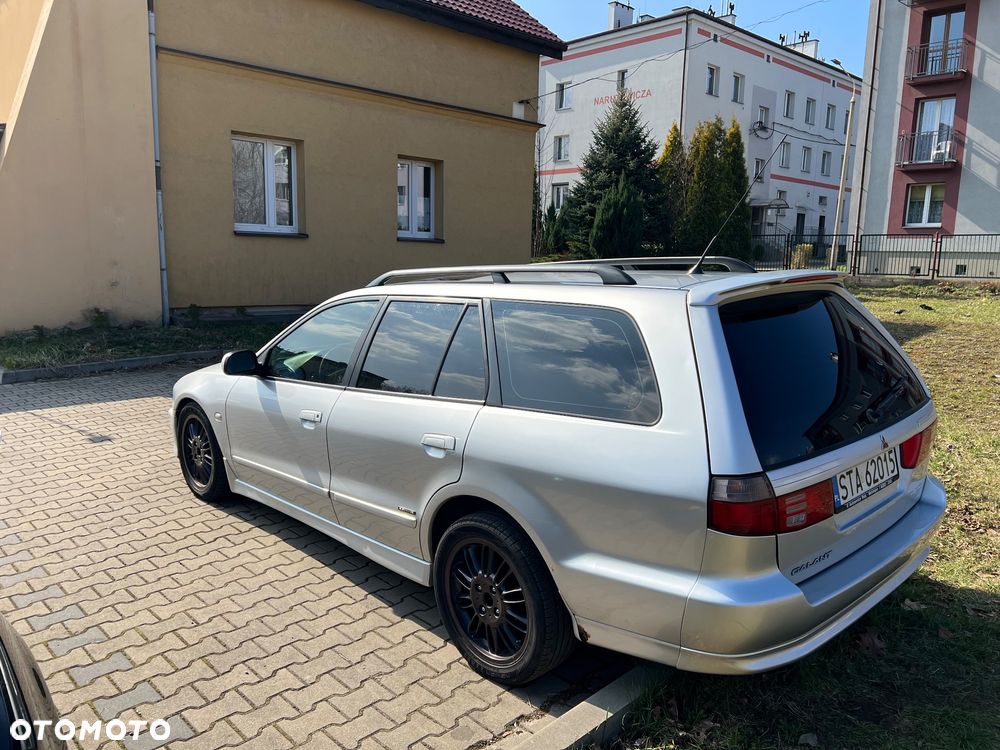 Mitsubishi Galant - 3
