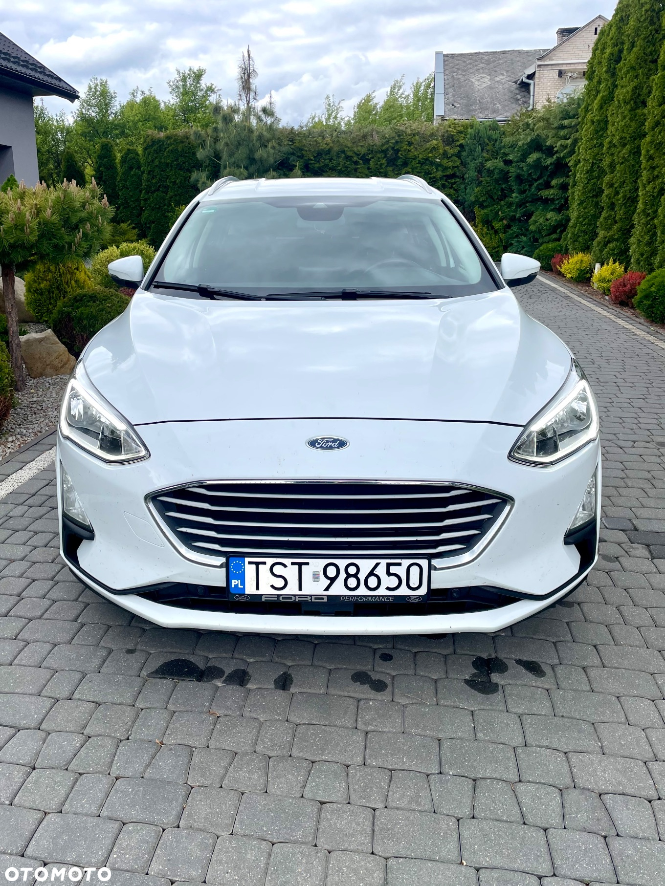 Ford Focus Turnier 1.5 EcoBlue Start-Stopp-System ACTIVE STYLE - 2