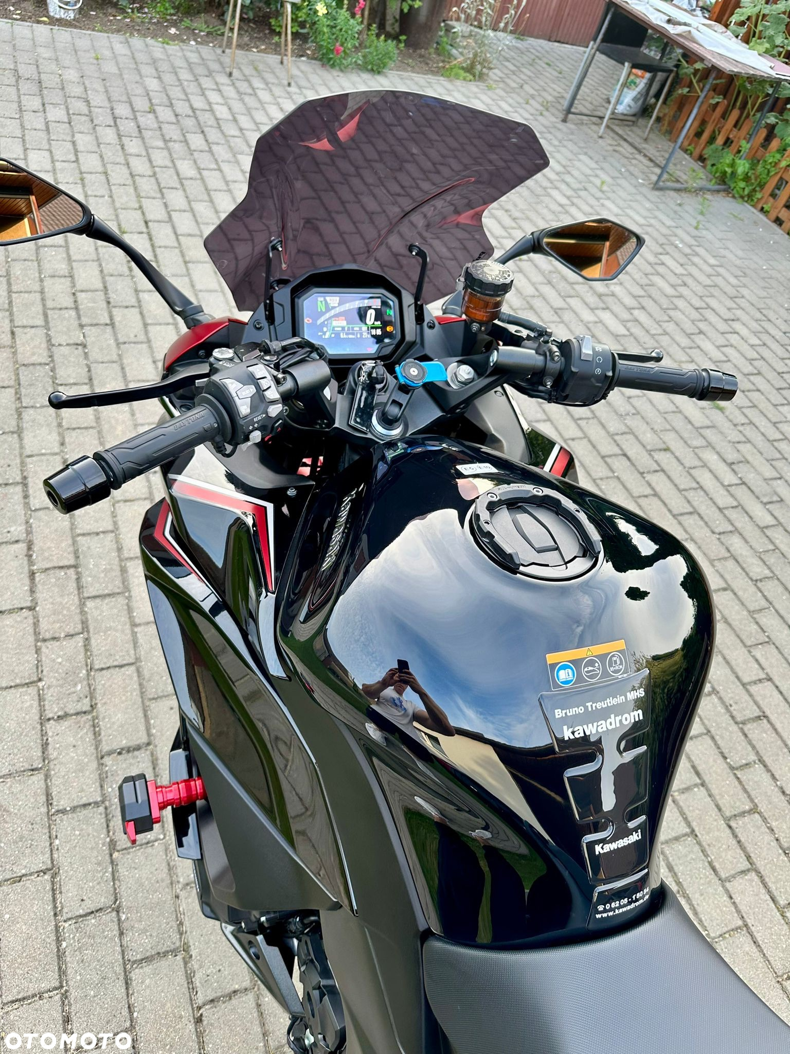 Kawasaki Ninja 1000 SX - 25