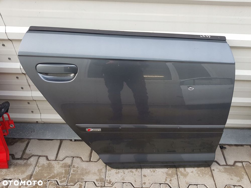 AUDI A3 8P 04-12r DRZWI PRAWE TYŁ LZ7S - 1