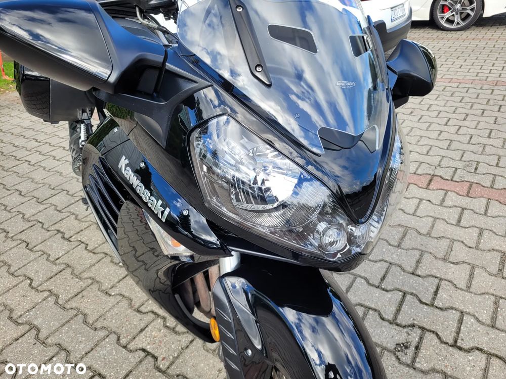 Kawasaki GTR - 15