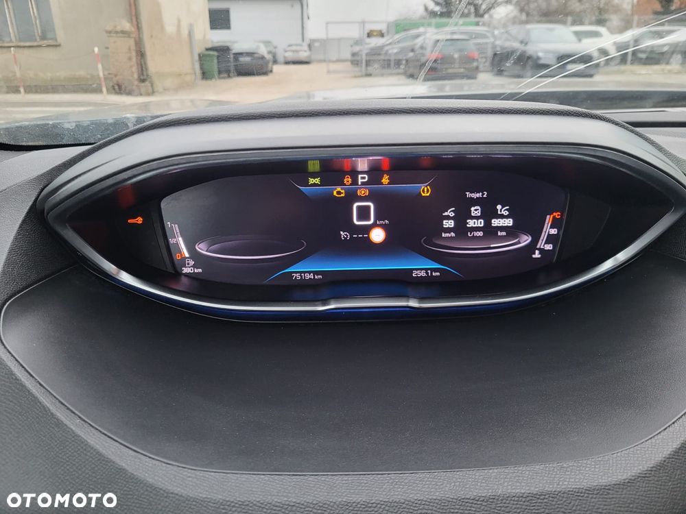 Peugeot 3008 1.2 PureTech mHEV Active Pack S&S e-DCS6 - 24