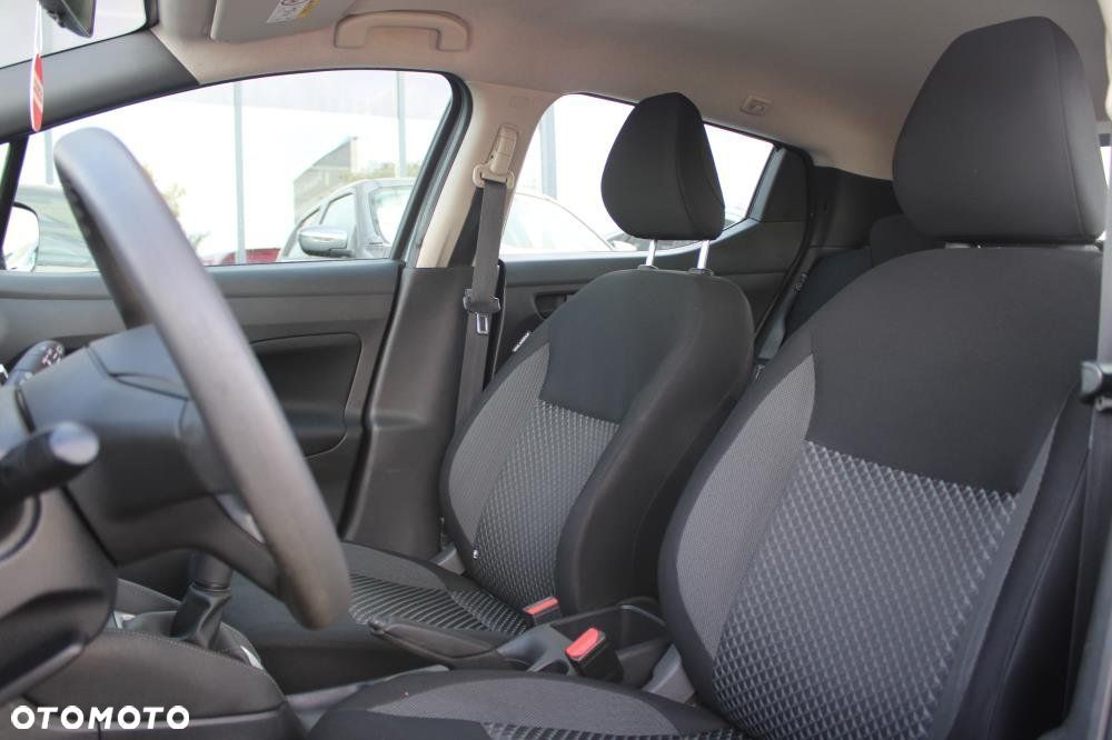 Nissan Micra - 13