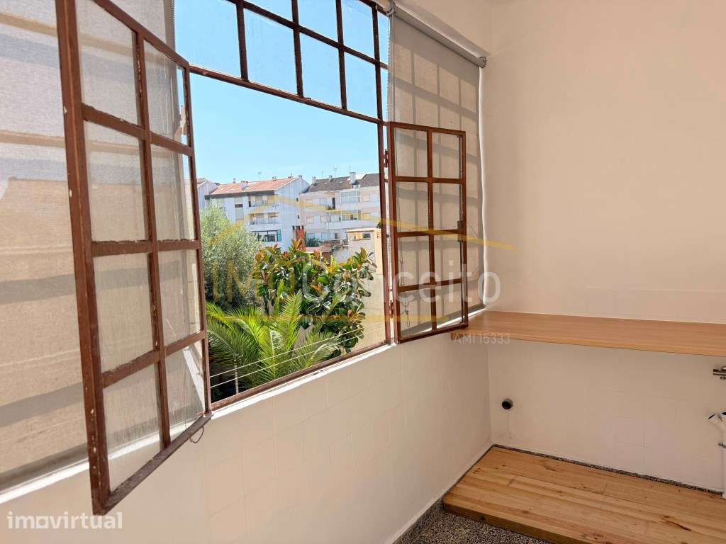 APARTAMENTO RENOVADO COM QUINTAL | ENTRONCAMENTO | JUNTO DA ESTAÇÃO... - Grande imagem: 3/24