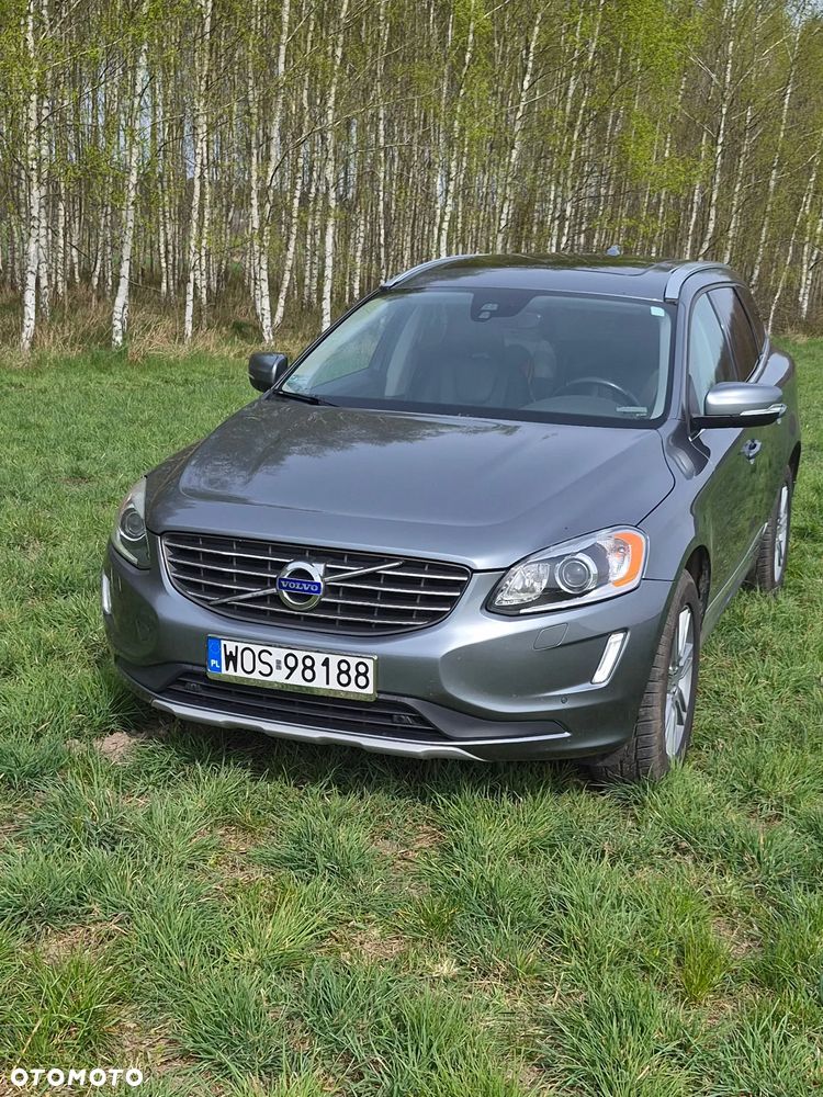 Volvo XC 60 T5 AWD Geartronic Momentum - 1