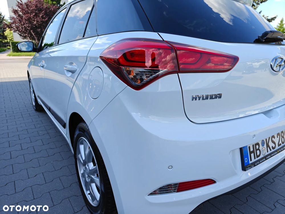 Hyundai i20 1.2 Passion - 19