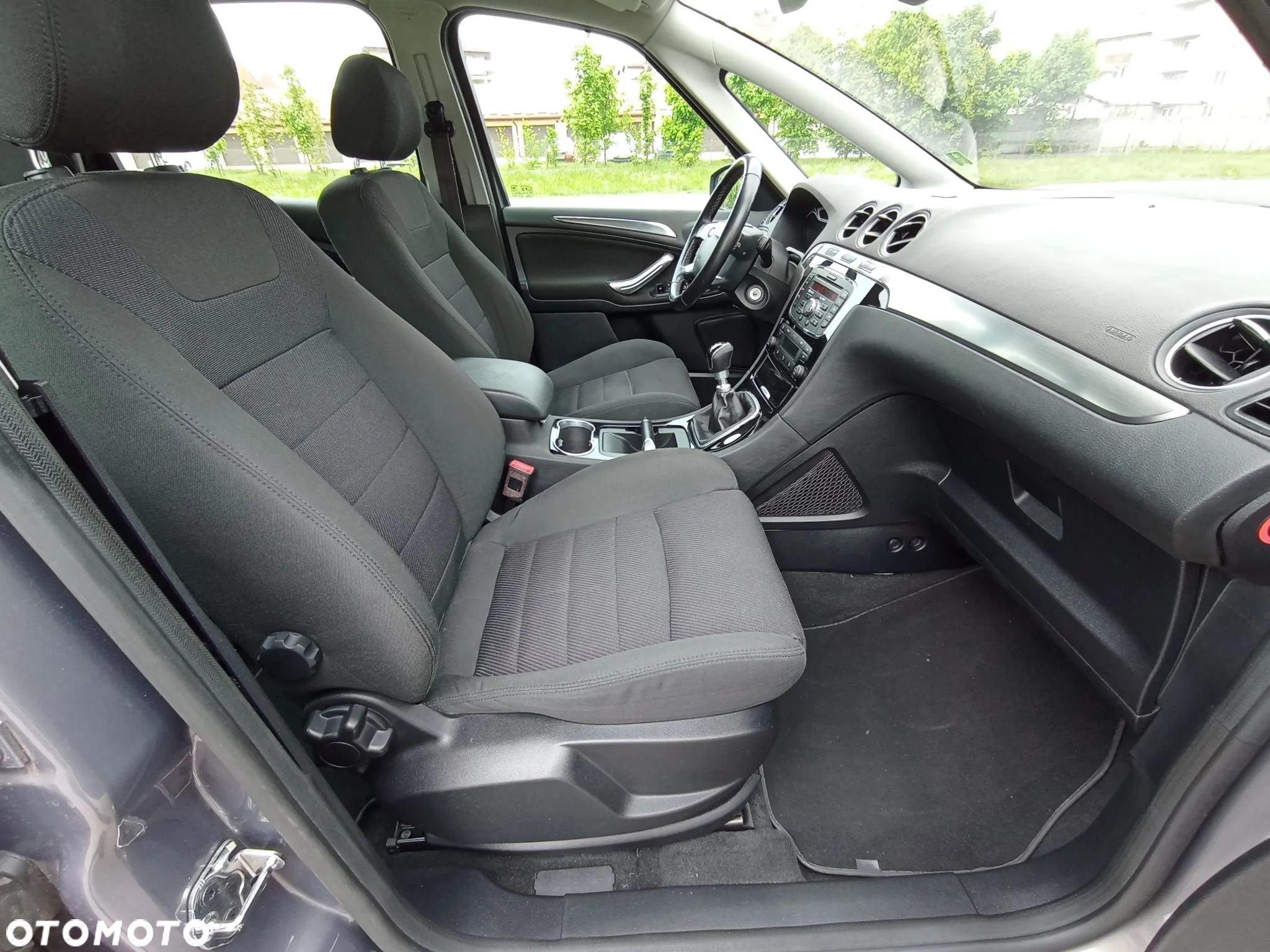 Ford S-Max - 23