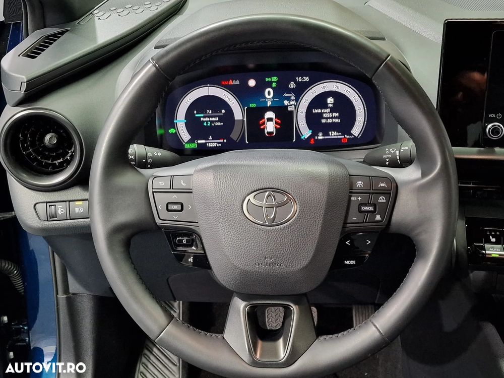 Toyota C-HR - 11