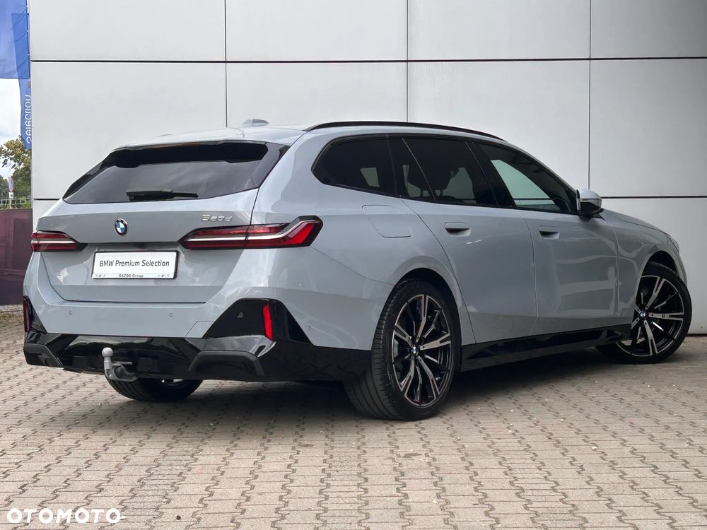 BMW Seria 5 520d - 12