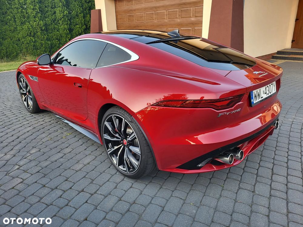 Jaguar F-Type P575 AWD R - 11