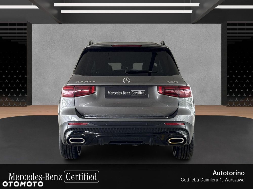 Mercedes-Benz GLB - 4
