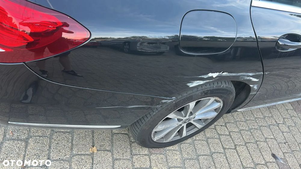 Mercedes-Benz Klasa E 220 d 4-Matic Business Edition 9G-TRONIC - 6