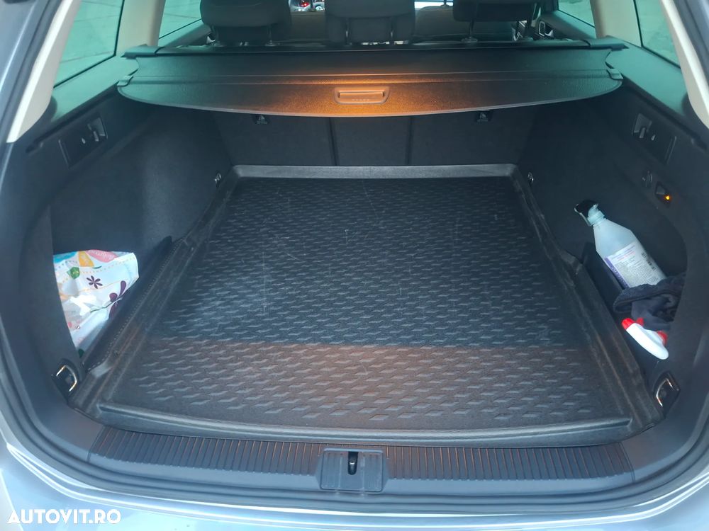 Volkswagen Passat 1.5 TSI ACT Trendline - 12