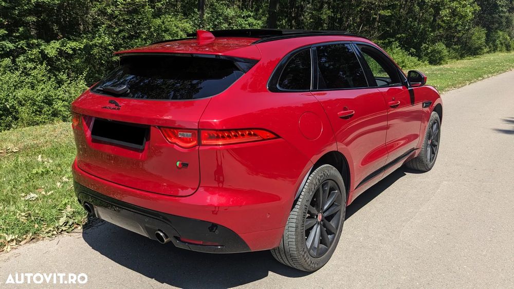 Jaguar F-Pace S AWD - 6