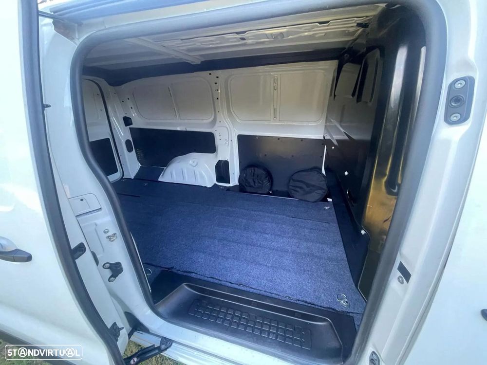 Fiat e-Scudo L3 (75-kWh) - 18