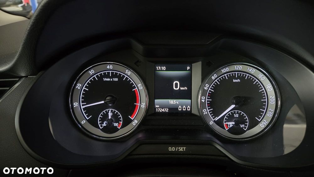 Skoda Octavia 1.8 TSI Clever DSG - 6