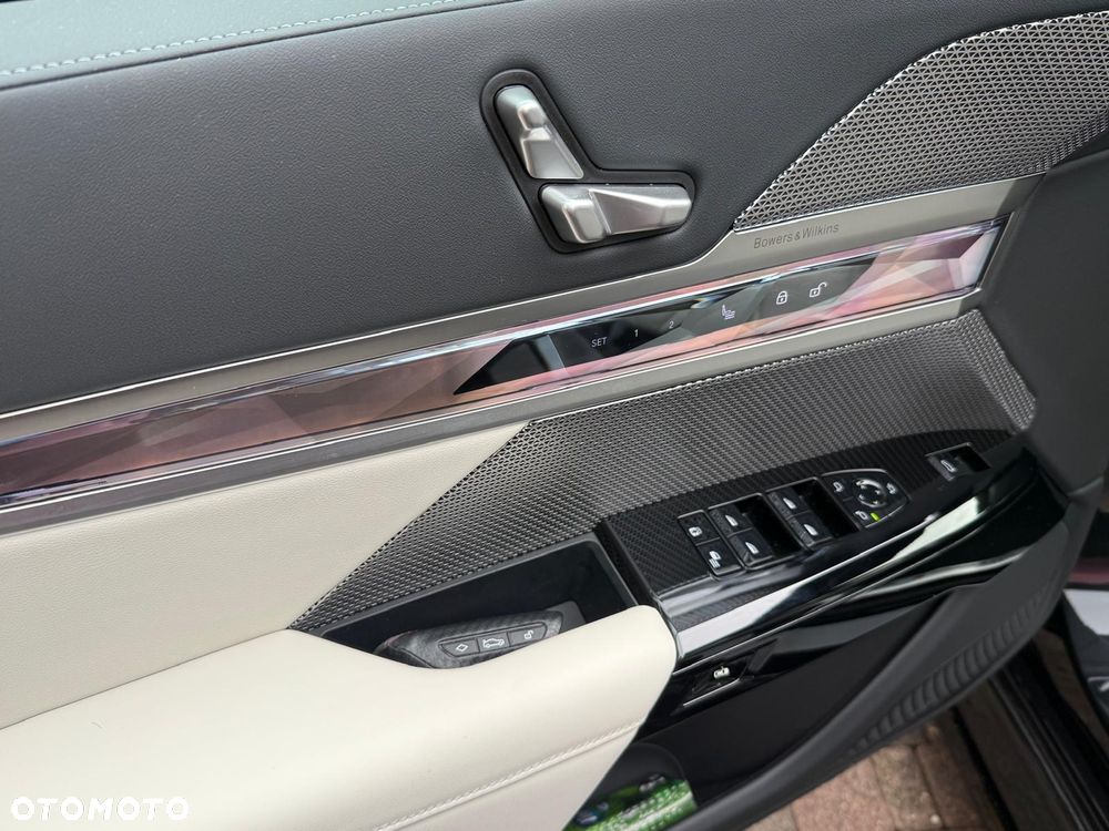 BMW Seria 7 - 12