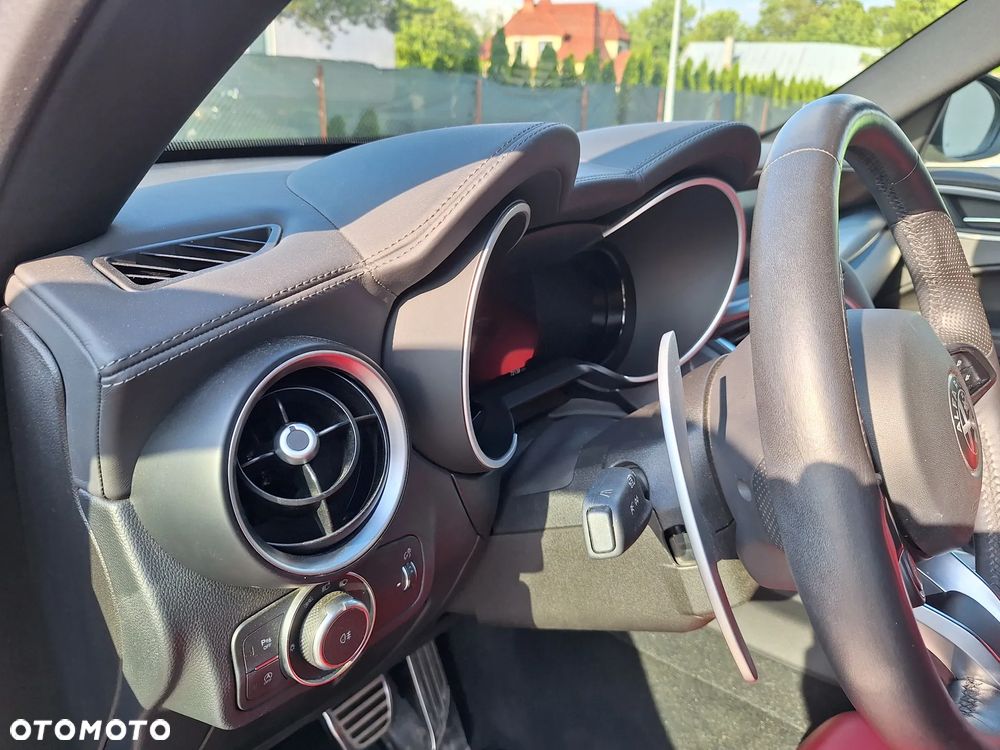 Alfa Romeo Stelvio 2.2 JTDM Sprint Q4 - 25