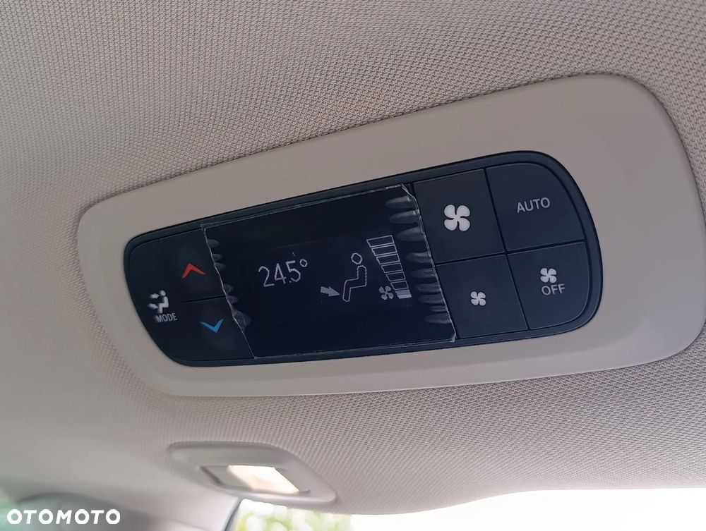 Chrysler Pacifica - 5