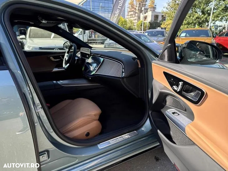 Mercedes-Benz E 300 4MATIC Aut. - 14