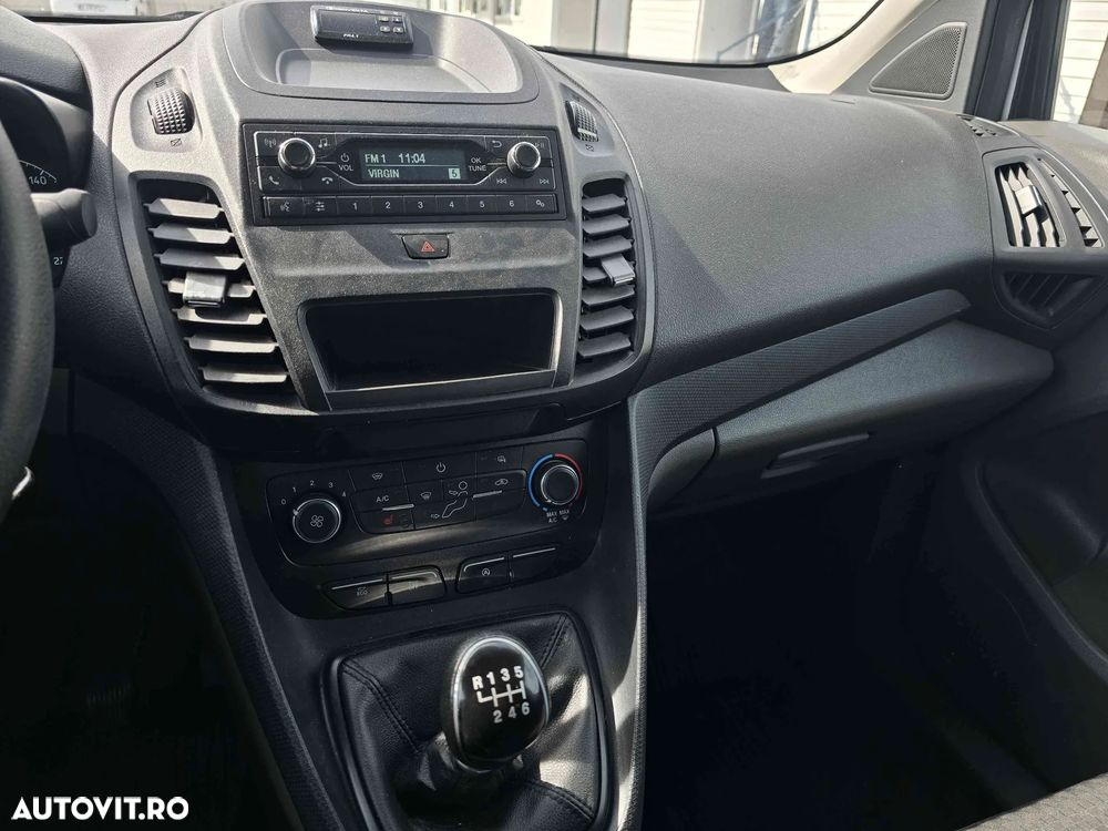 Ford Transit-Connect - 11
