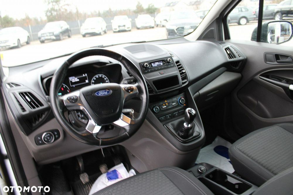 Ford Transit Connect - 17