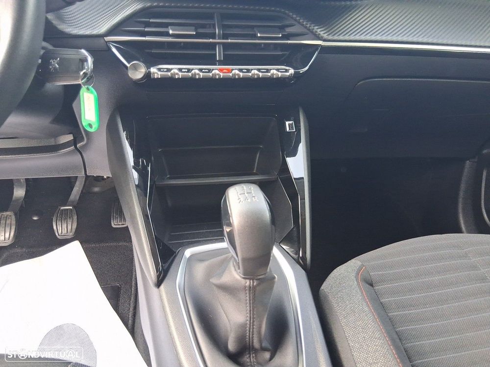 Peugeot 208 1.2 PureTech Active Pack - 11