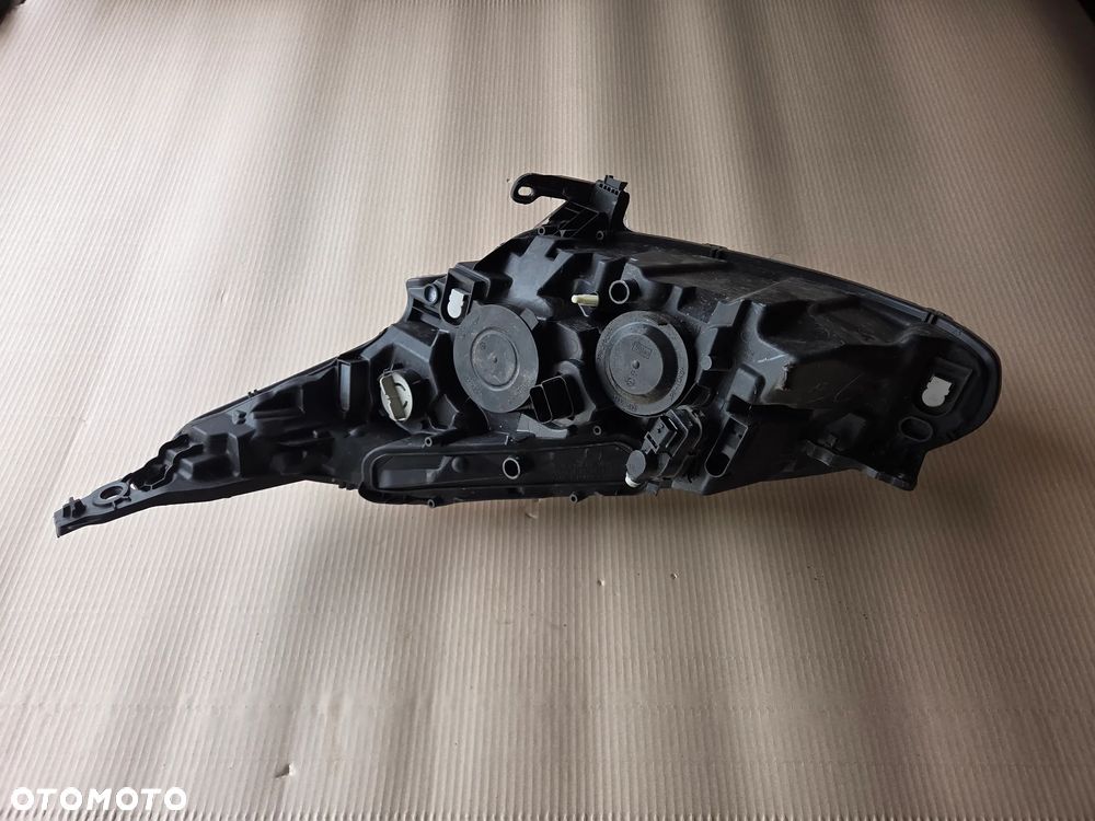 Lampa przednia lewa  Peugeot 208 I LIFT - 12
