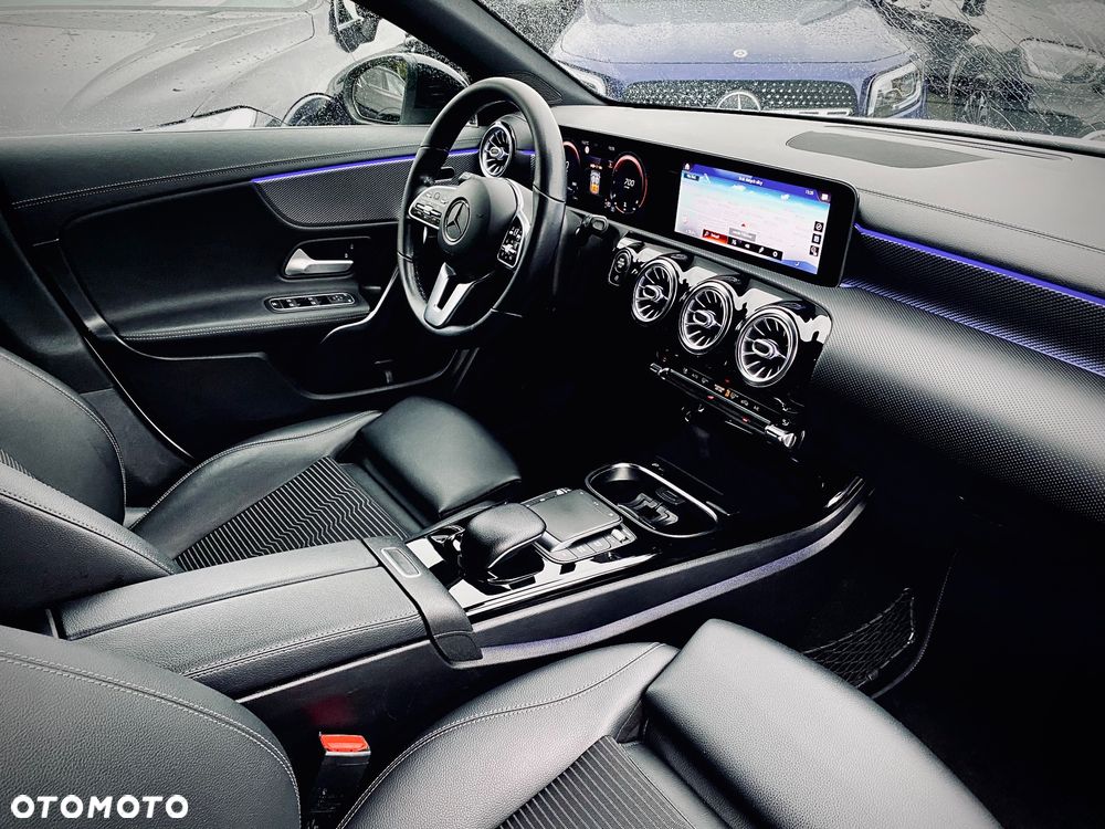 Mercedes-Benz CLA 250 4Matic Shooting Brake 7G-DCT - 27