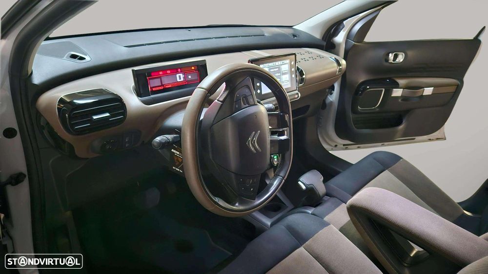 Citroën C4 Cactus 1.6 BlueHDi Shine ETG6 - 18