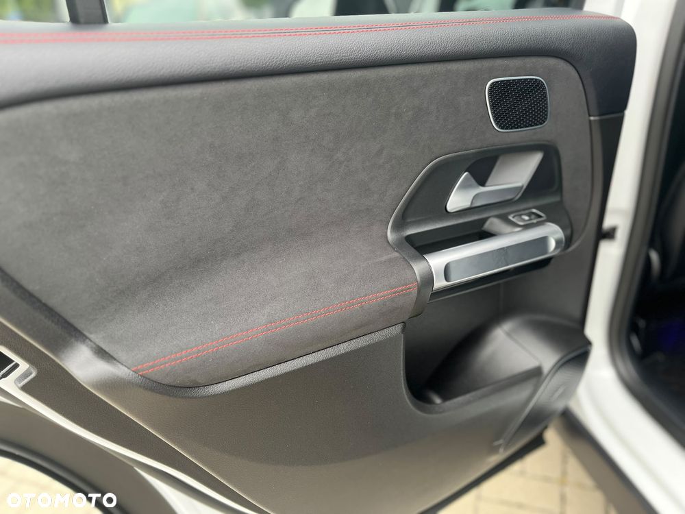 Mercedes-Benz GLB 250 4-Matic 8G-DCT - 20