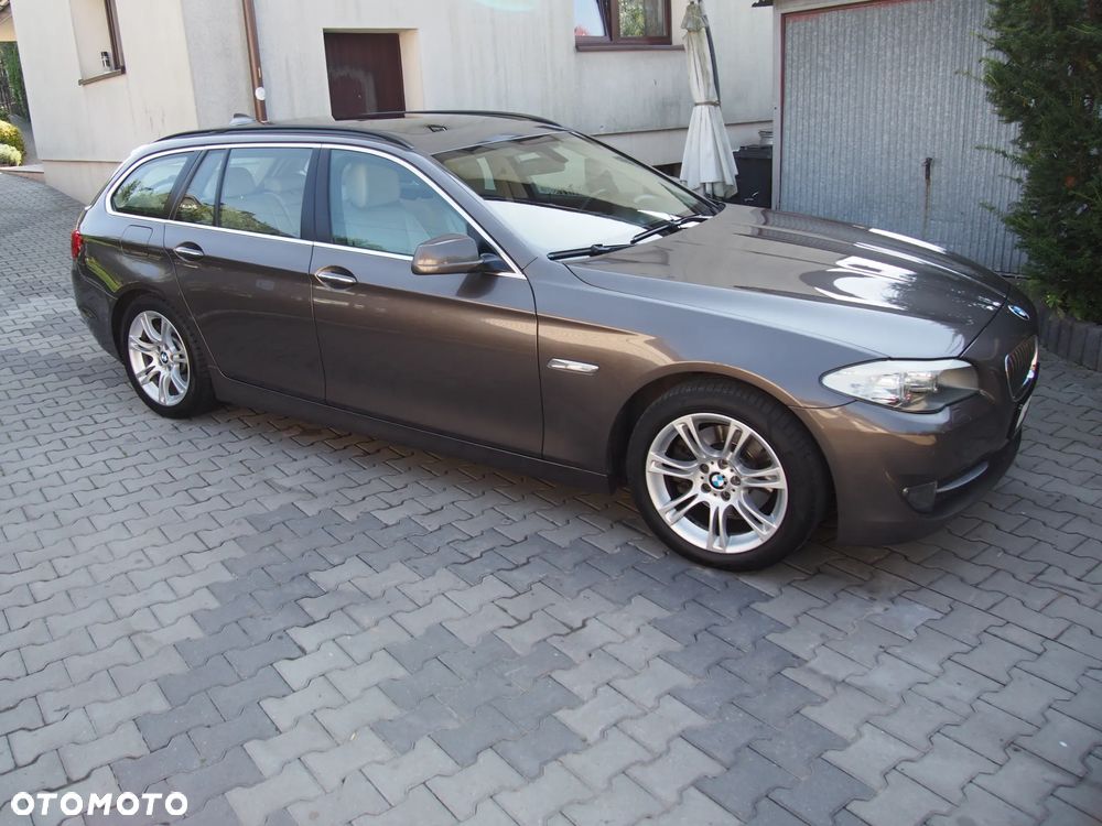 BMW Seria 5 520d Luxury Line - 3