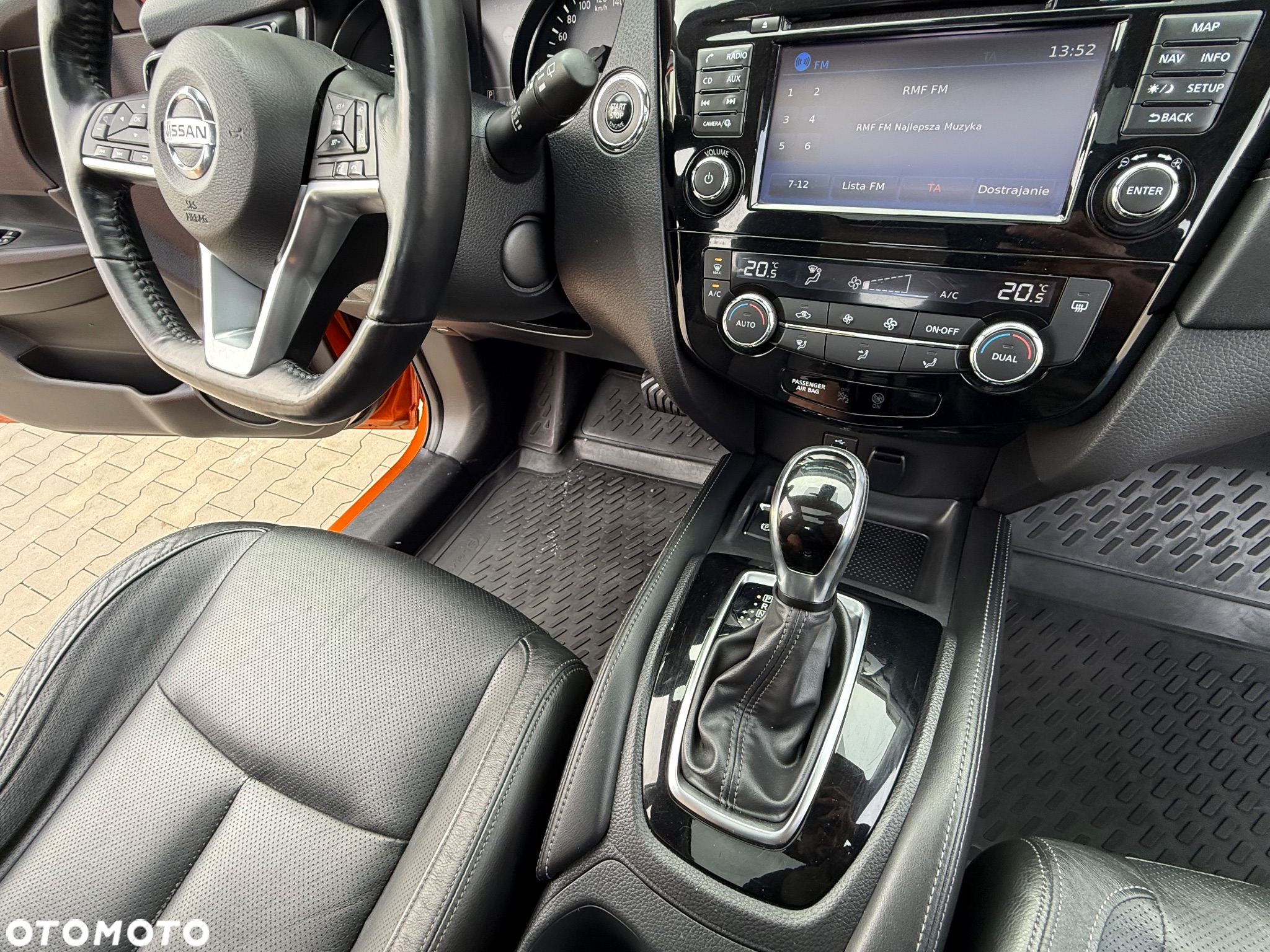Nissan X-Trail 2.0 dCi Tekna 4WD Xtronic 7os - 24
