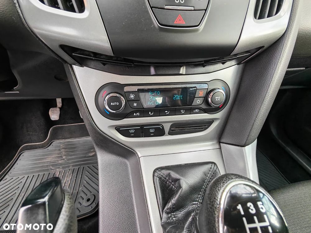 Ford Focus 1.6 Ambiente - 20