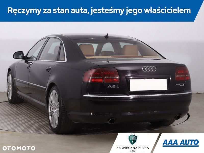 Audi A8 - 6