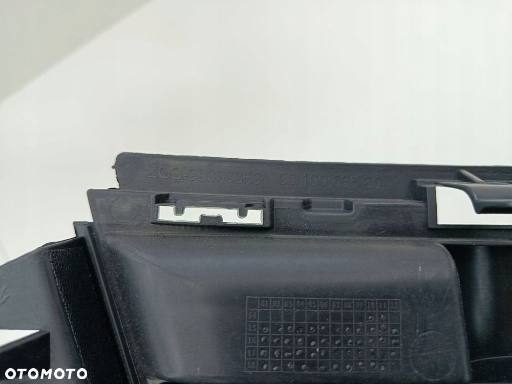 CITROEN BERLINGO KRATKA ZDERZAKA PRZÓD ŚRODKOWA 9810963580 - 10